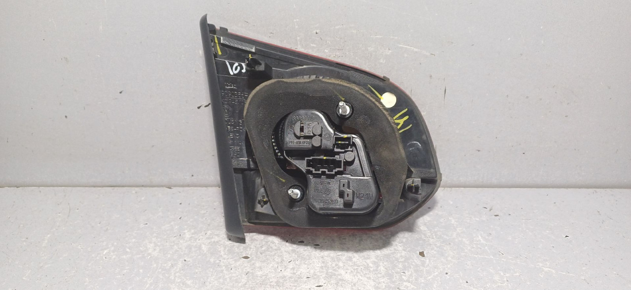 DIJELOVI STOP SVJETLO VW GOLF 6 > 08-12 5K0945094J