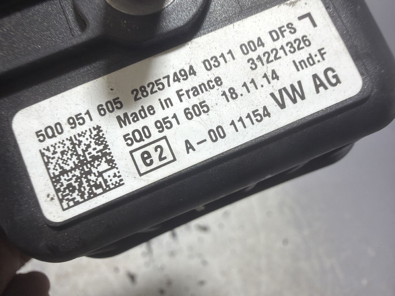 DIJELOVI ELEKTRONIKA ALARMA VW GOLF 7 > 12-16 2.0 5Q0951605