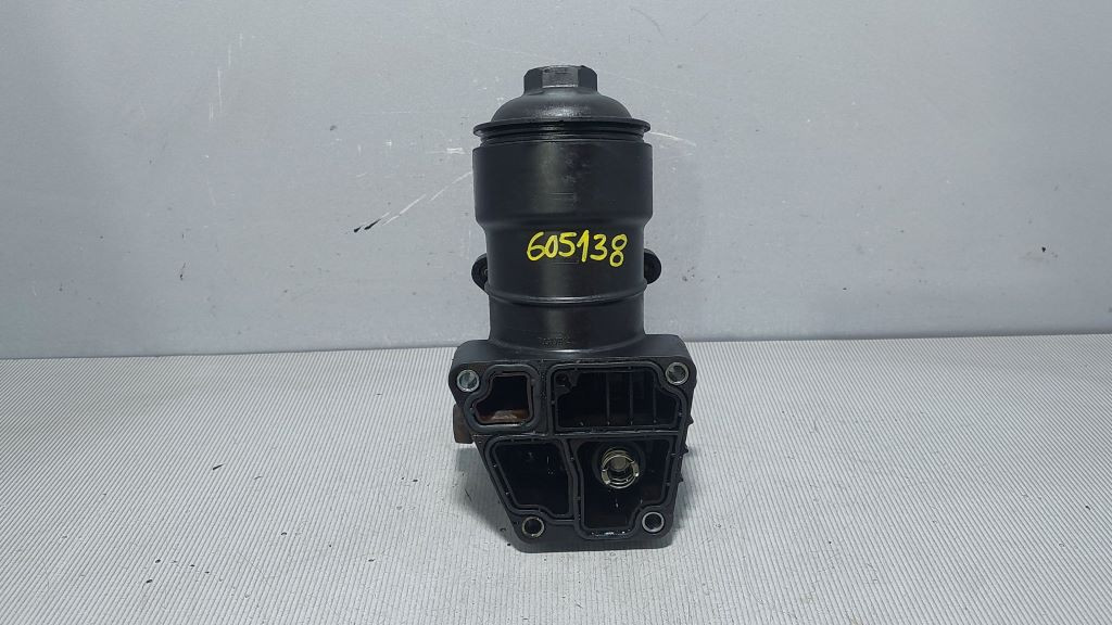 KUCISTE FILTERA ULJA VW PASSAT B7 > 10-14 03L115389C