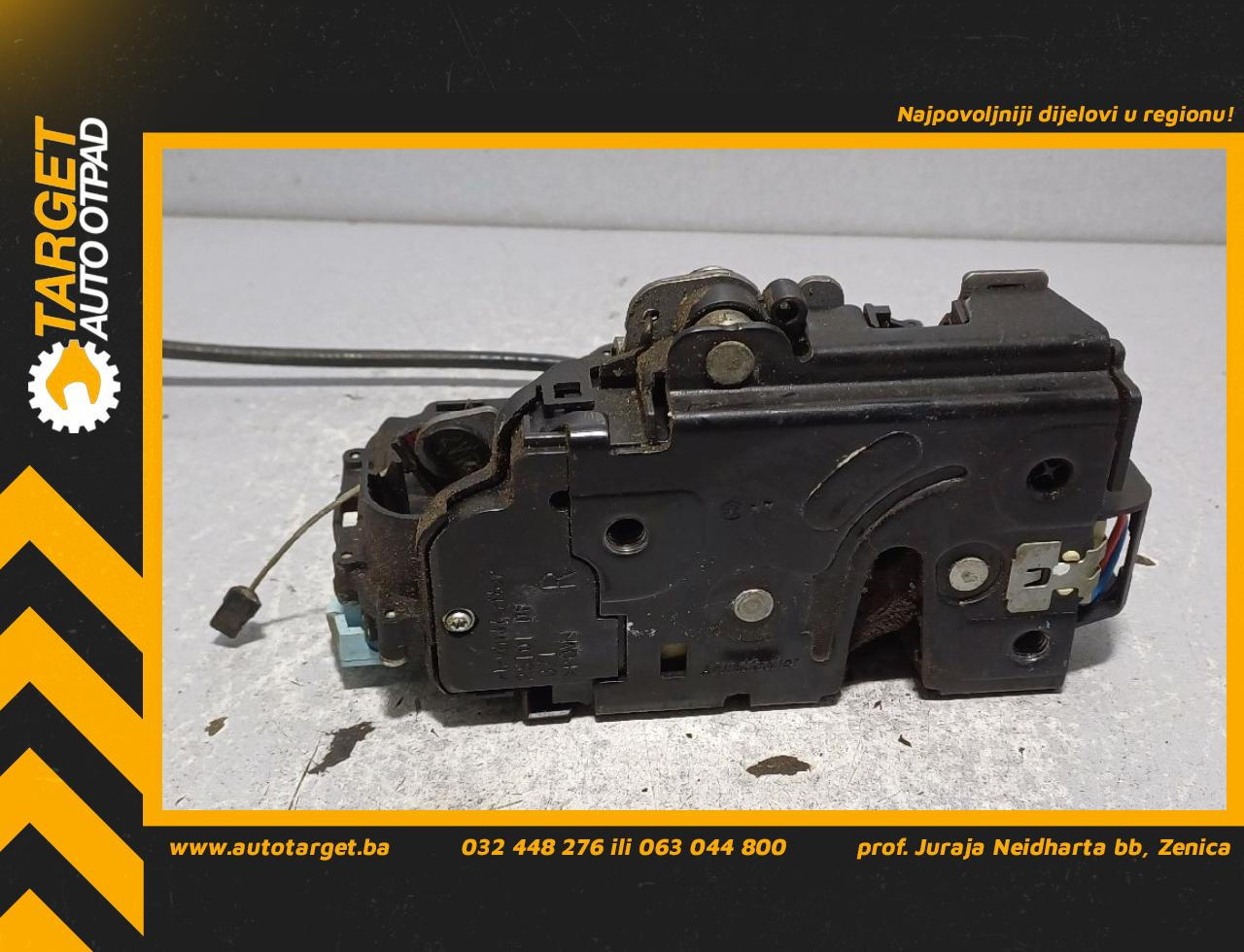 DIJELOVI BRAVA VRATA VW GOLF 6 > 08-12 3D2837016J