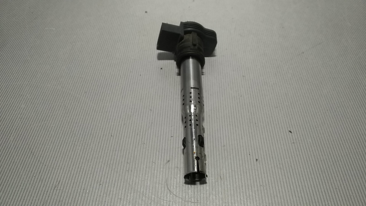 DIJELOVI BOMBINA AUDI A4 (B8) > 12-15 07K905715F
