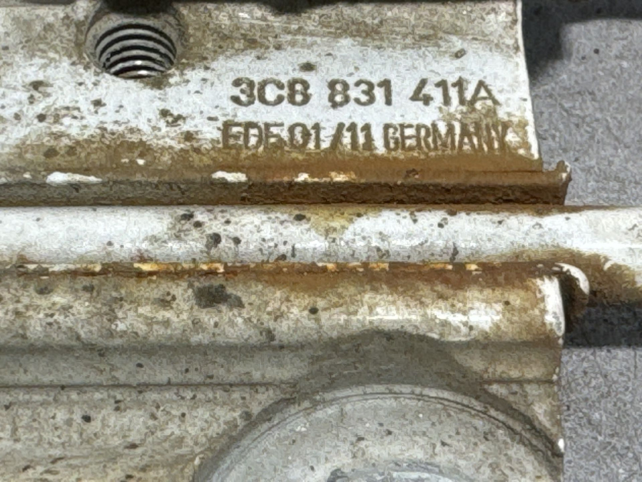 DIJELOVI BAGLAMA VW PASSAT CC > 12-15 3C8831411A