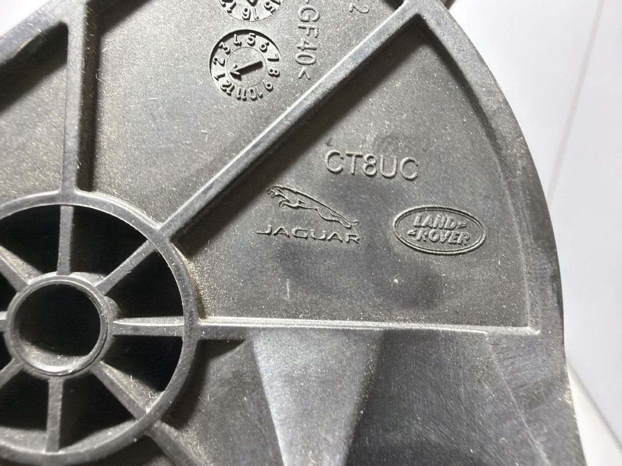 DIJELOVI PAPUCICA GASA JAGUAR XE (X760) > 15 -  2.0 CT8UC