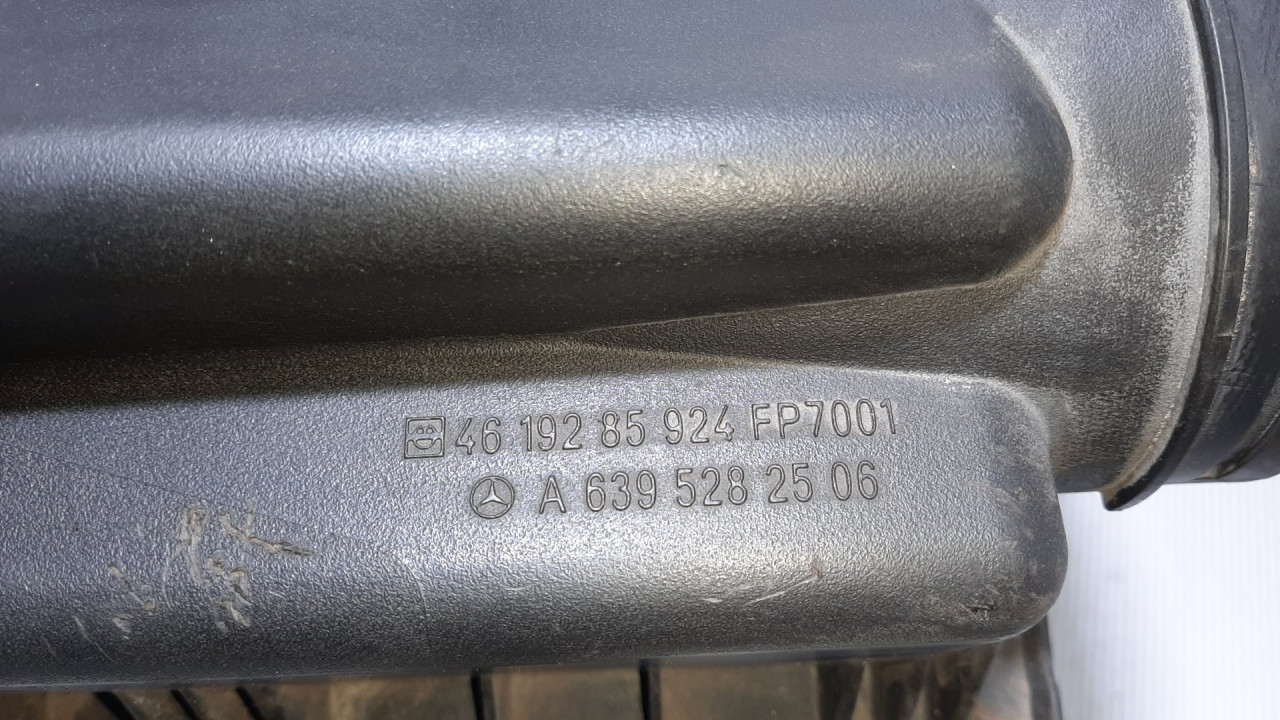KUCISTE FILTERA ZRAKA MERCEDES VITO (W639) V KLASA > 03