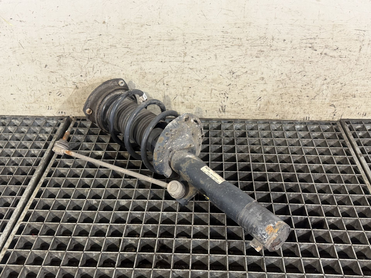 DIJELOVI AMORTIZER VW PASSAT B8 > 14-19 2.0 3Q0413031BN