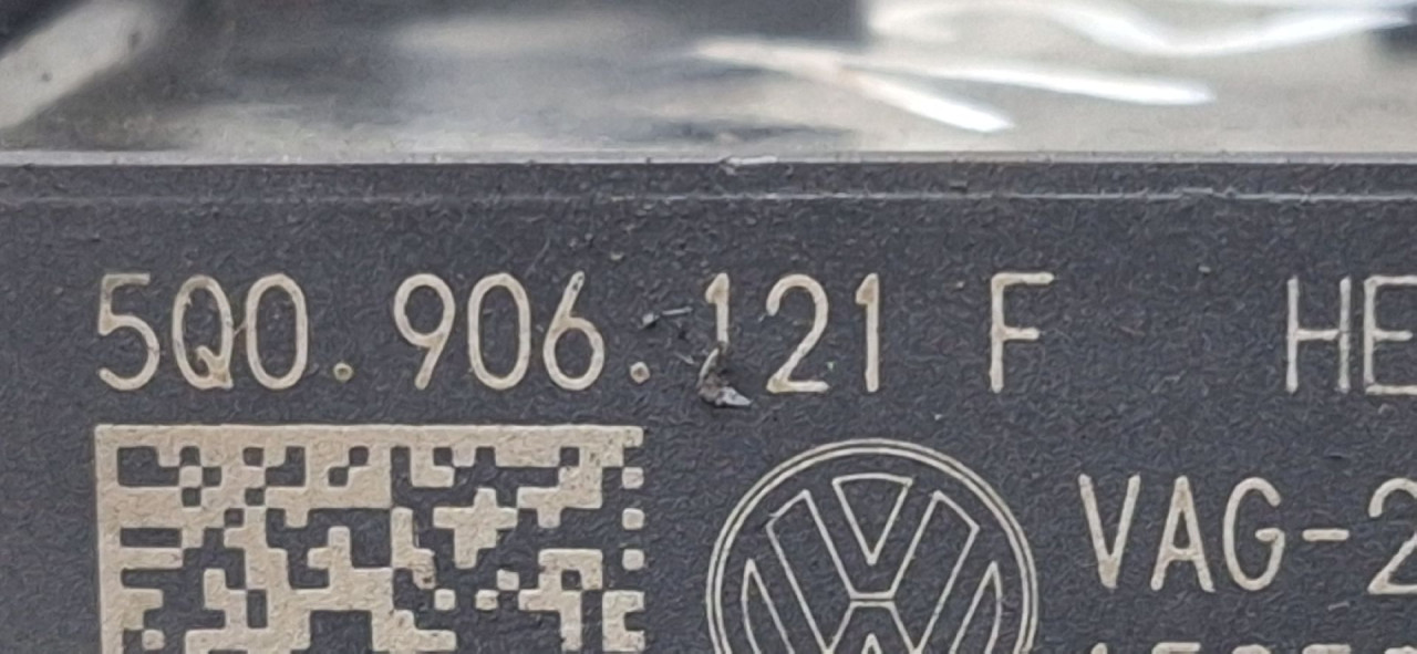 DIJELOVI ELEKTRONIKA MODUL VW PASSAT B8 > 14-19 5Q0906121F