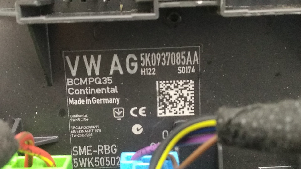 BCM ELEKTRONIKA VW CADDY > 10-15 5K0937085AA