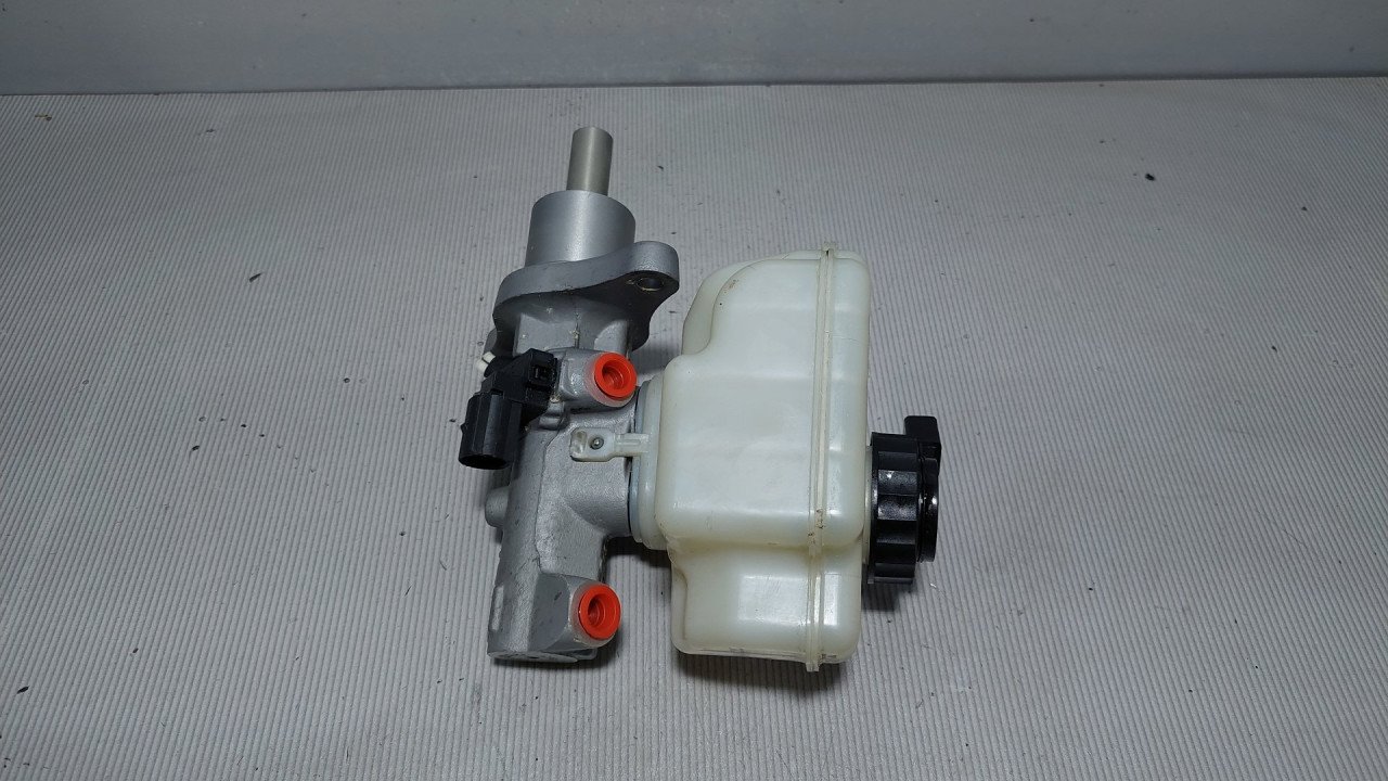 GLAVNI KOCIONI CILINDAR VW GOLF 6 > 08-12 1K1611301D