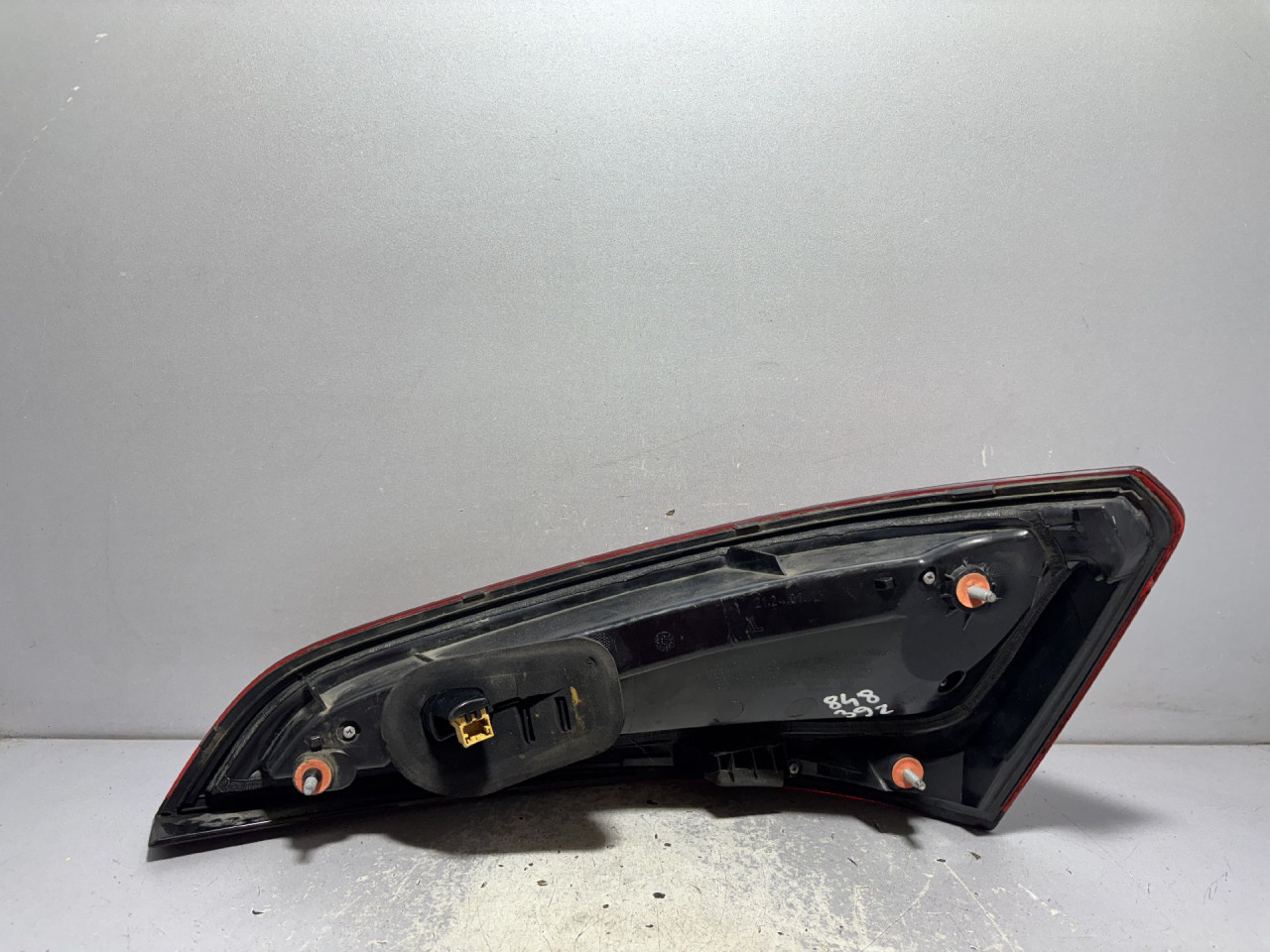 DIJELOVI STOP SVJETLO AUDI Q5 > 12-16 8R0945093D