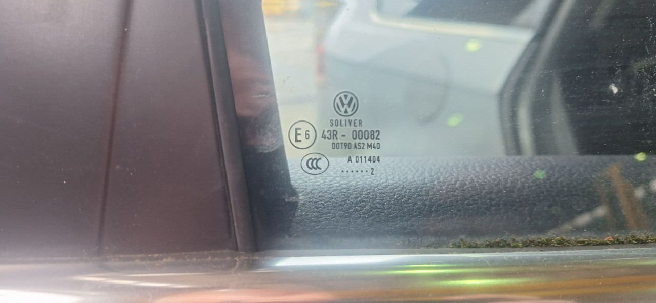 DIJELOVI STAKLO VW PASSAT B7 > 10-14 1.6