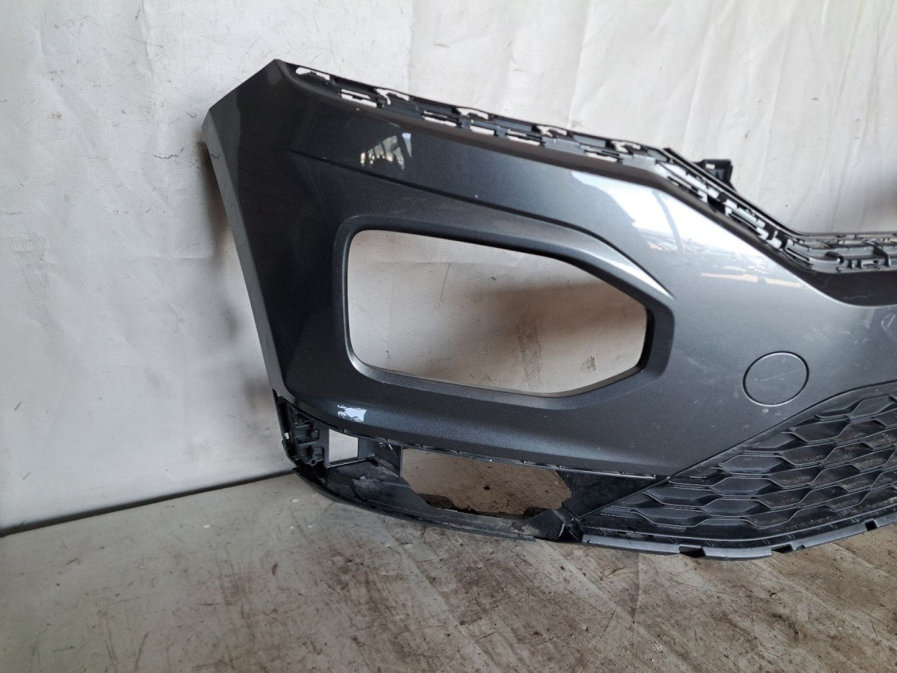 DIJELOVI BRANIK VW T-ROC > 17- 2GA805903D