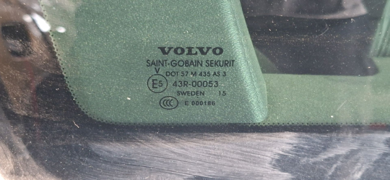DIJELOVI STAKLO VOLVO V70 > 14-16