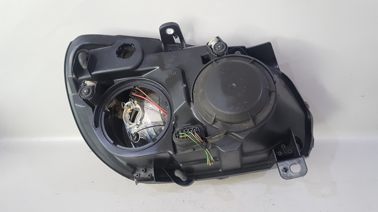 DIJELOVI FAR FIAT DOBLO > 05-09 51805935