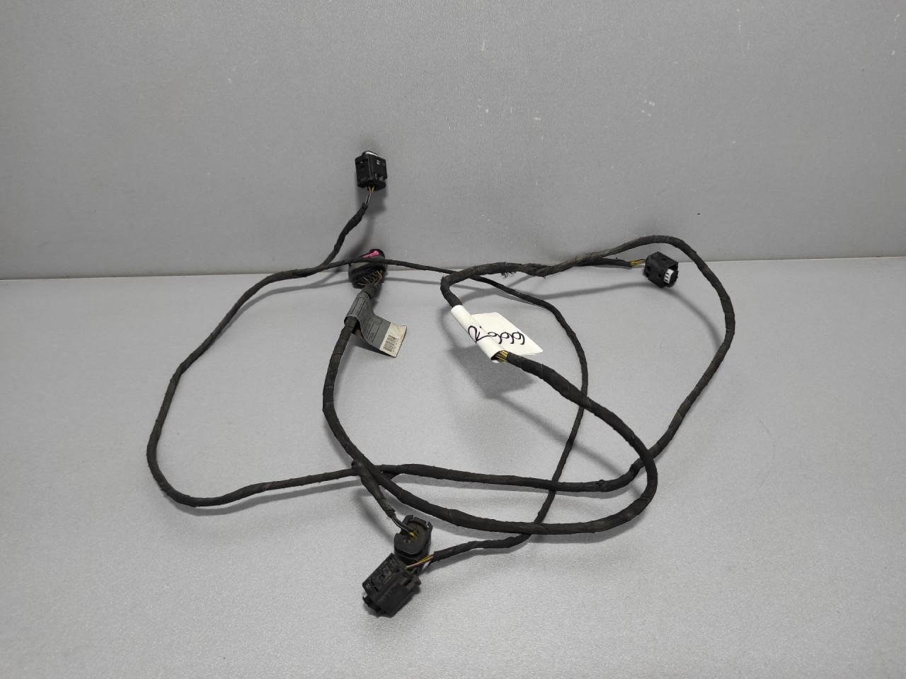 INSTALACIJA PARKING SENZORA BMW SERIJA 5 (E60/E61) > 03-07 692836