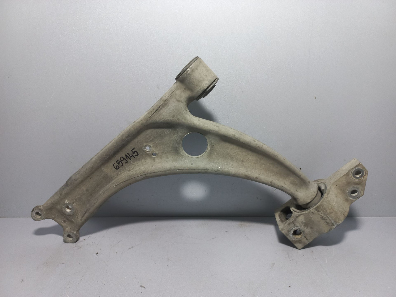 DIJELOVI LAFETA VW PASSAT B6 > 05-10 3C0407153B