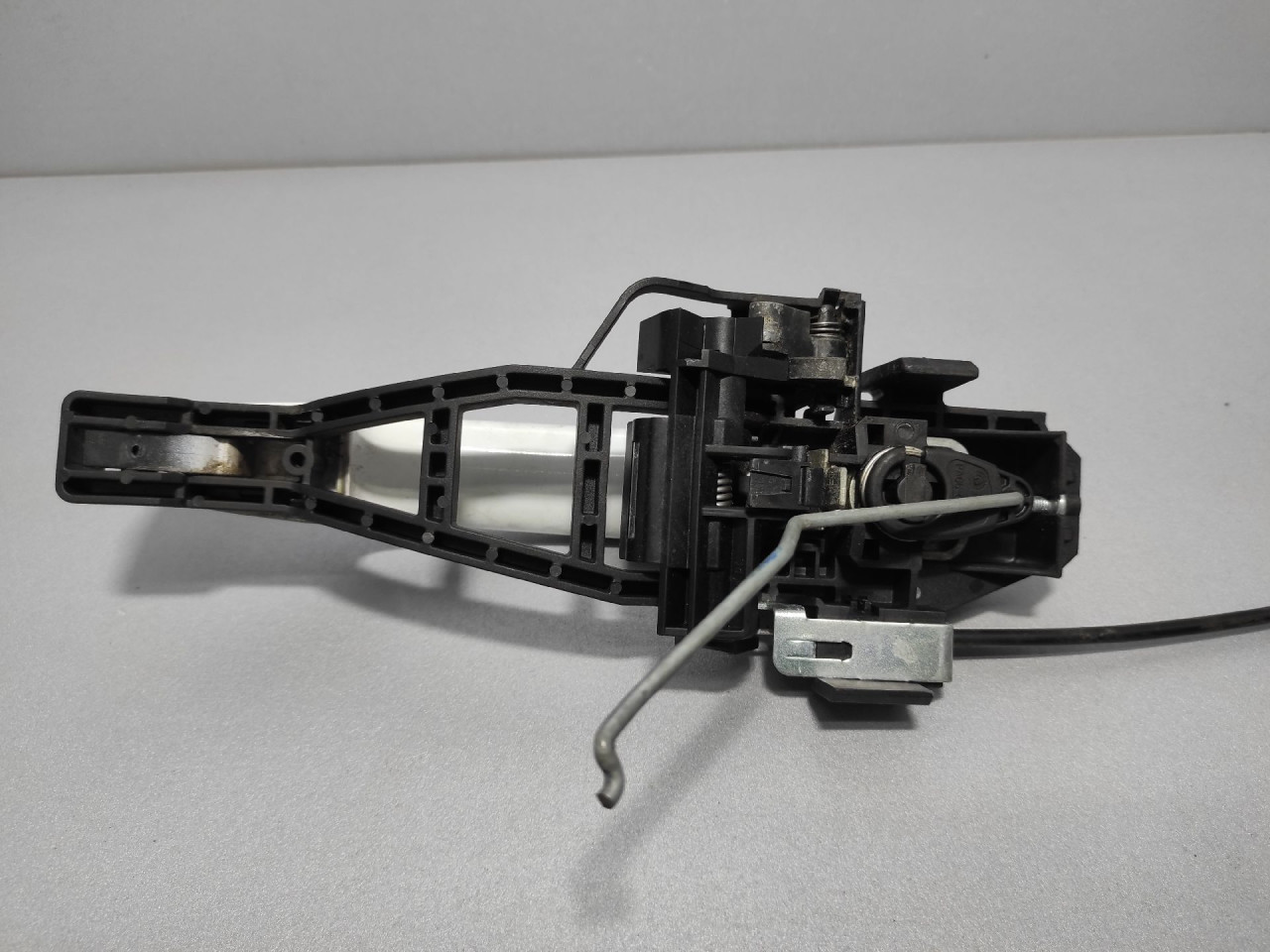 RUCKA VRATA FORD FOCUS > 11-14 BM51A224A37DG
