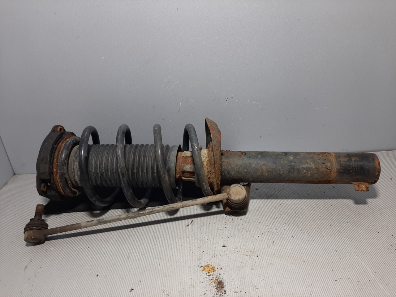 DIJELOVI AMORTIZER VW CADDY > 10-15 1T0413031HQ
