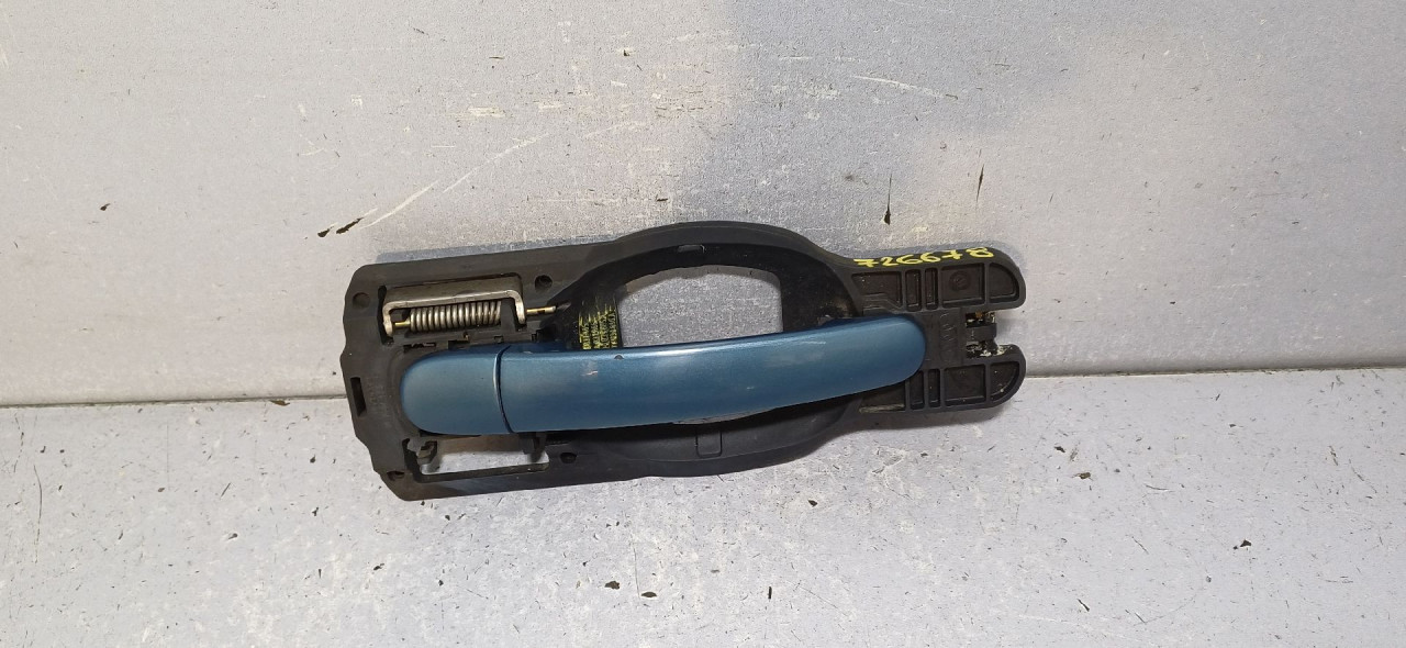 DIJELOVI RUCKA VRATA AUDI A2 > 99-05 8Z0839886A