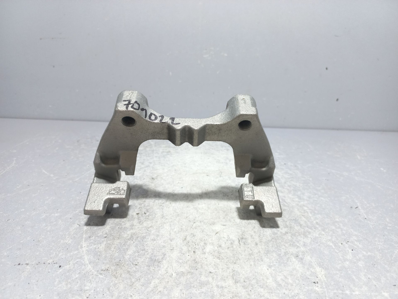 DIJELOVI NOSAC VW GOLF 7 SW > 13- 8V0615425