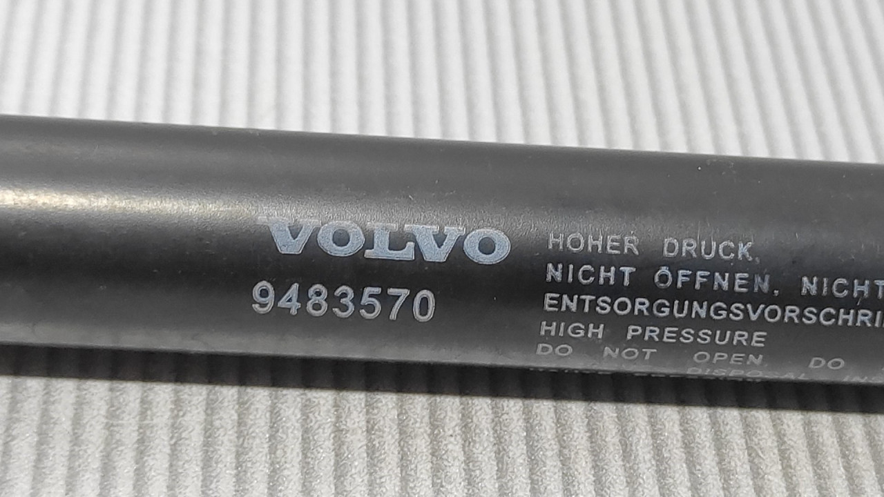 AMORTIZER HAUBE VOLVO S40/V50 > 04-07 9483570