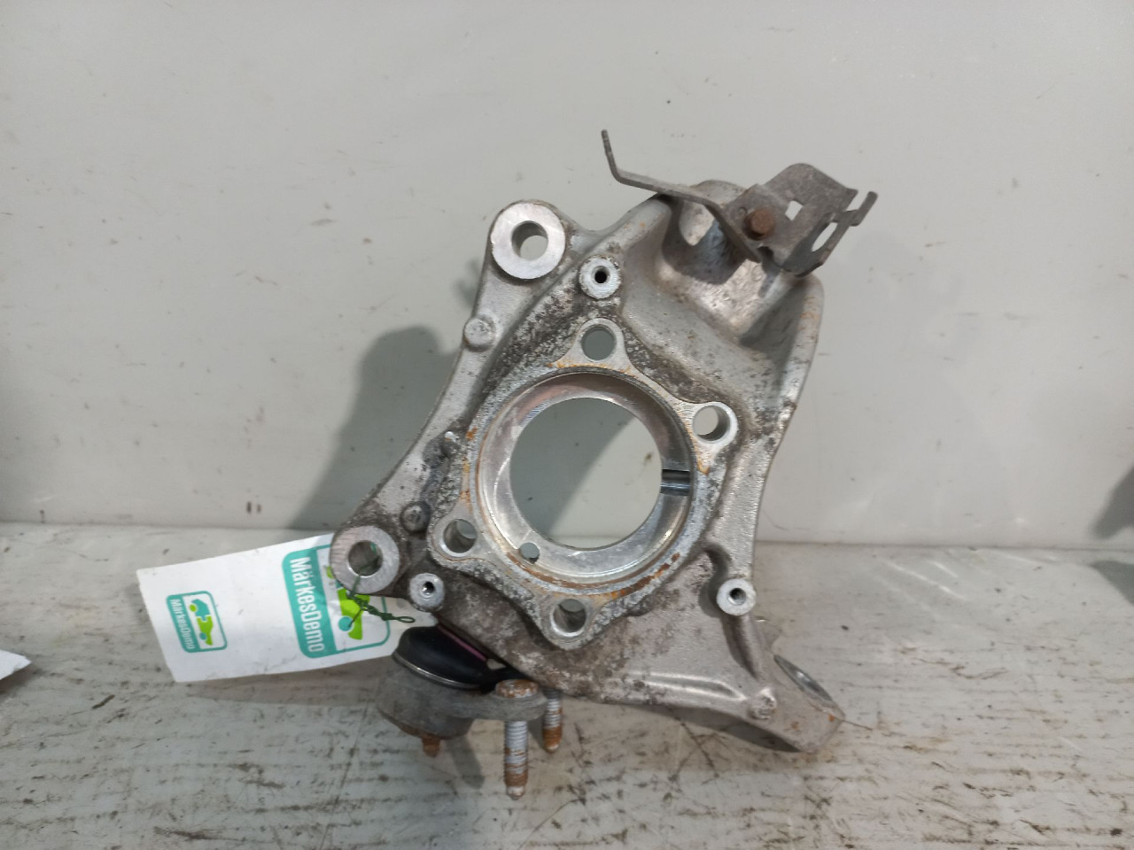 DIJELOVI GLAVCINA VW PASSAT B7 > 10-14 3C0407253F