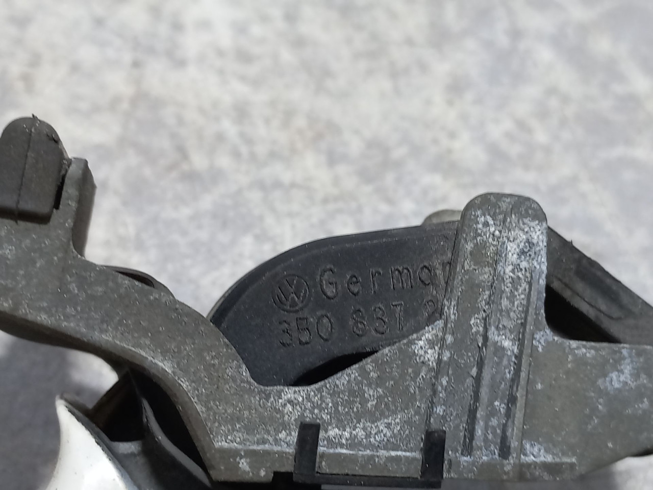 DIJELOVI RUCKA VRATA SKODA FABIA > 07-10 3B08372