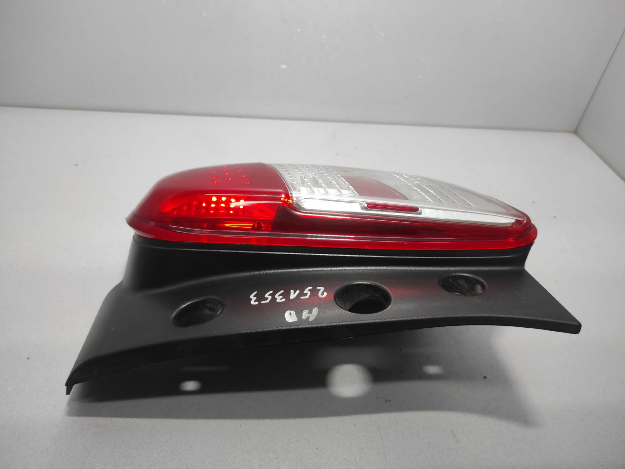 STOP SVJETLO NISSAN MICRA > 10-13 265501HA0B
