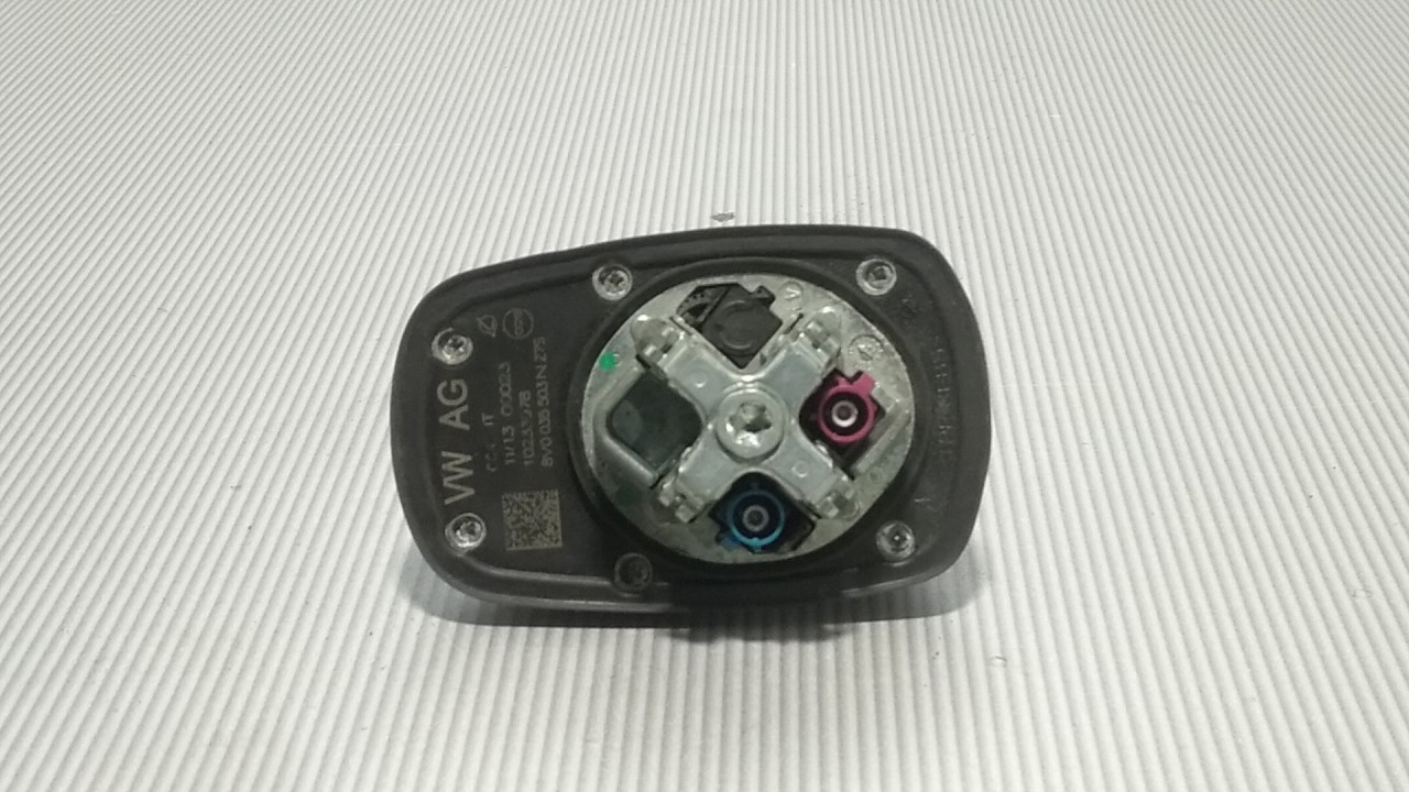 ANTENA AUDI A3 (8V1/8VA) > 12-16 8V0035503N