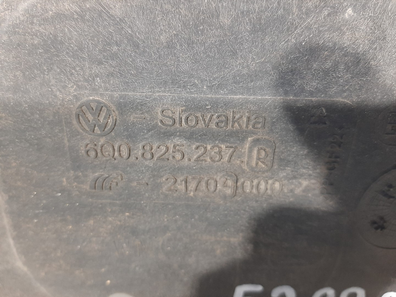 PLASTIKA BRANIKA VW POLO > 05-09 6Q0825237R