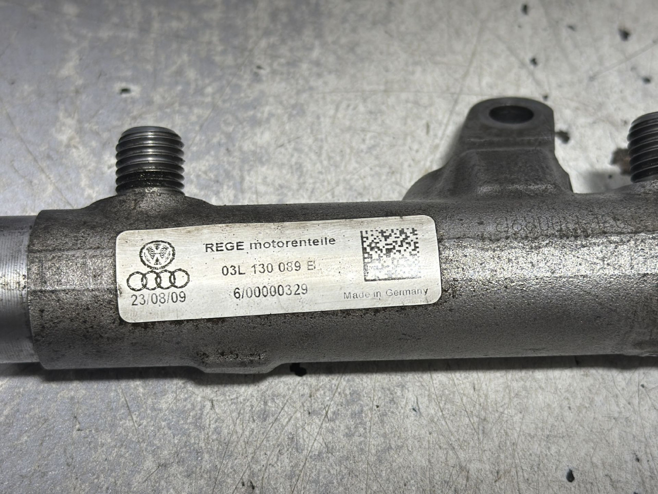 DIJELOVI RAMPA VW GOLF 6 > 08-12 1.6 03L130089B