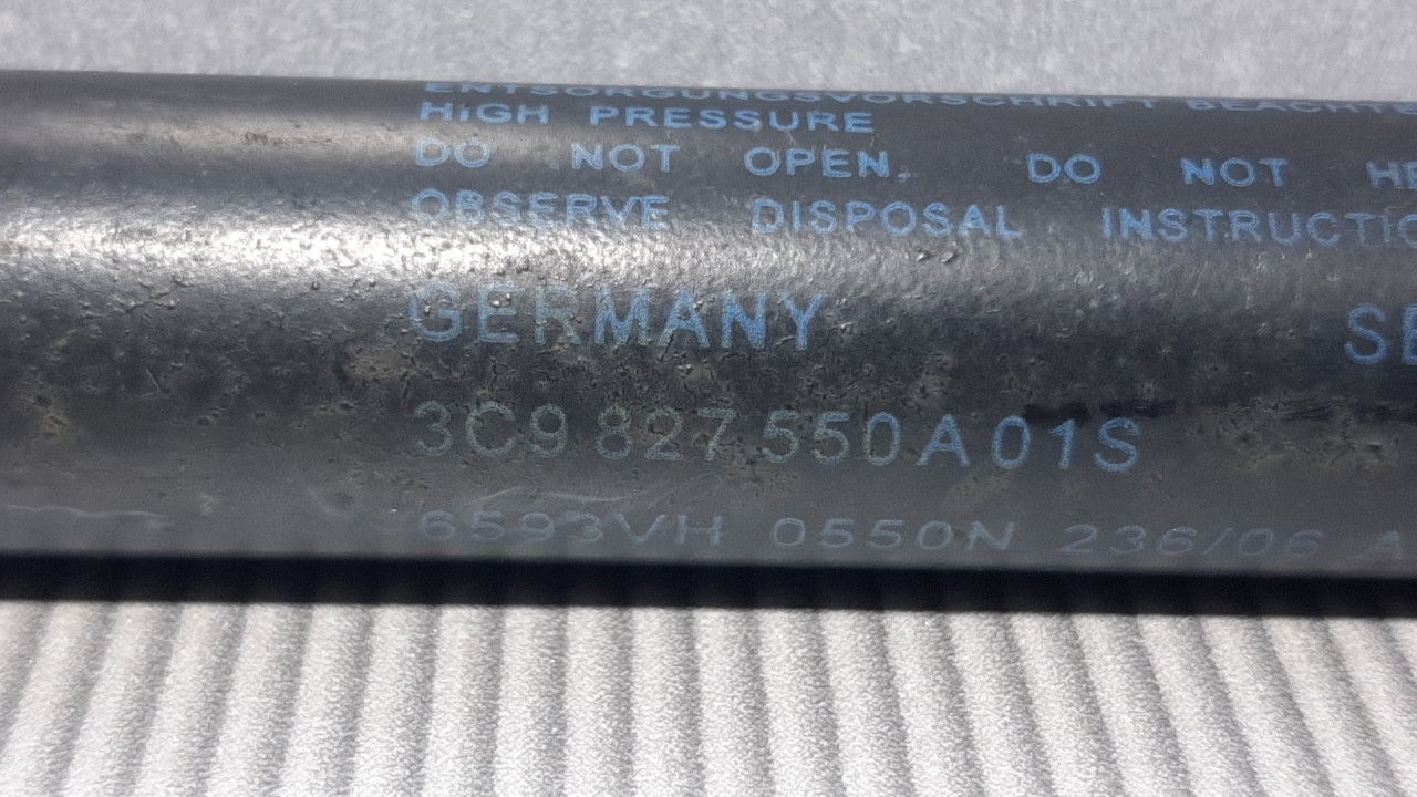 AMORTIZER GEPEKA VW PASSAT B5 > 00-05 3C9827550A