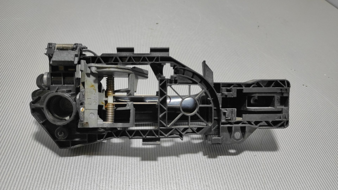 RUCKA VRATA VW PASSAT B7 > 10-14 3C0837885J