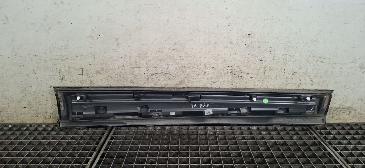 DIJELOVI LAJSNA AUDI Q3 > 11-15 2.0 8U0853959D