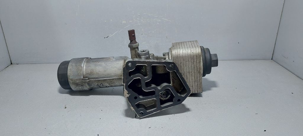 KUCISTE FILTERA ULJA AUDI A4 (B7) > 04-07 038115389D