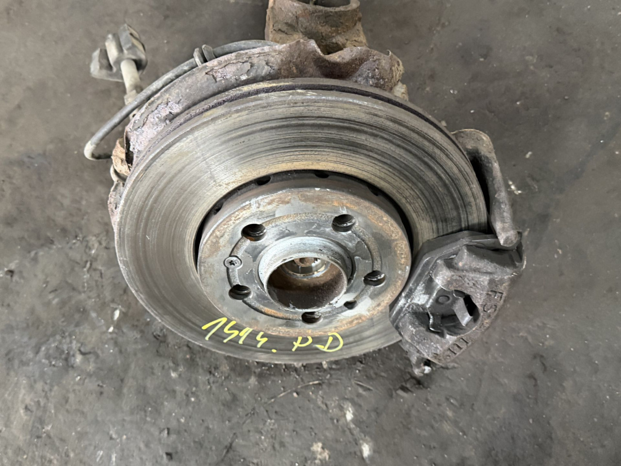 DIJELOVI KOCIONI DISK VW POLO > 09-14 1.2 6R0615301C