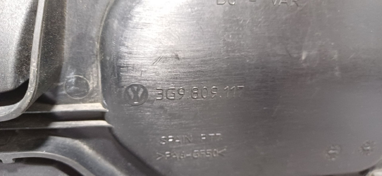 POKLOPAC REZERVOARA VW GOLF 7 > 12-16 3G9809117