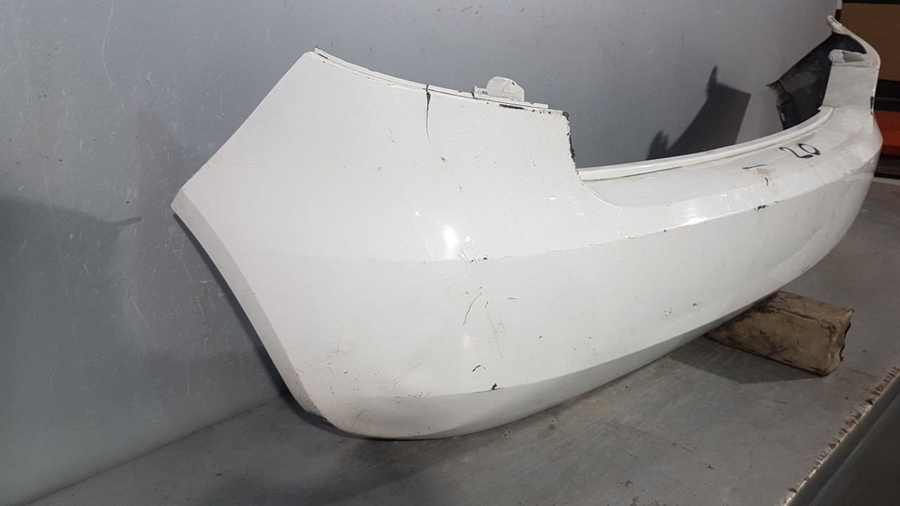 DIJELOVI BRANIK SKODA FABIA > 07-10 5J6807421