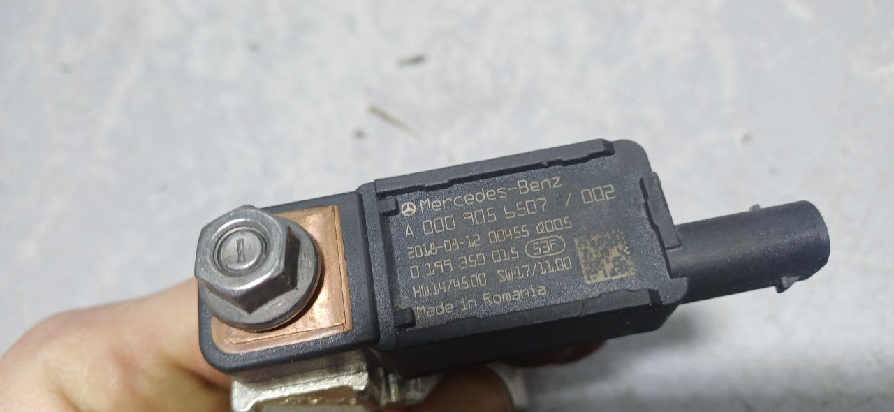 DIJELOVI KLEMA MERCEDES GLC (X253) > 16-22 A0009056507