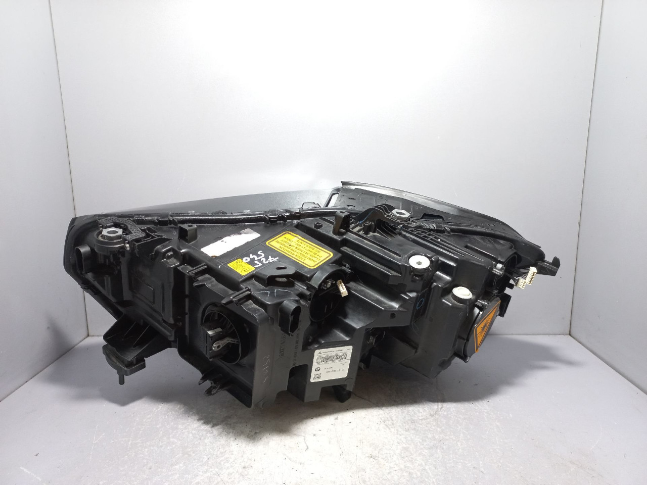 DIJELOVI FAR BMW X5 (G05) > 18- 9481790