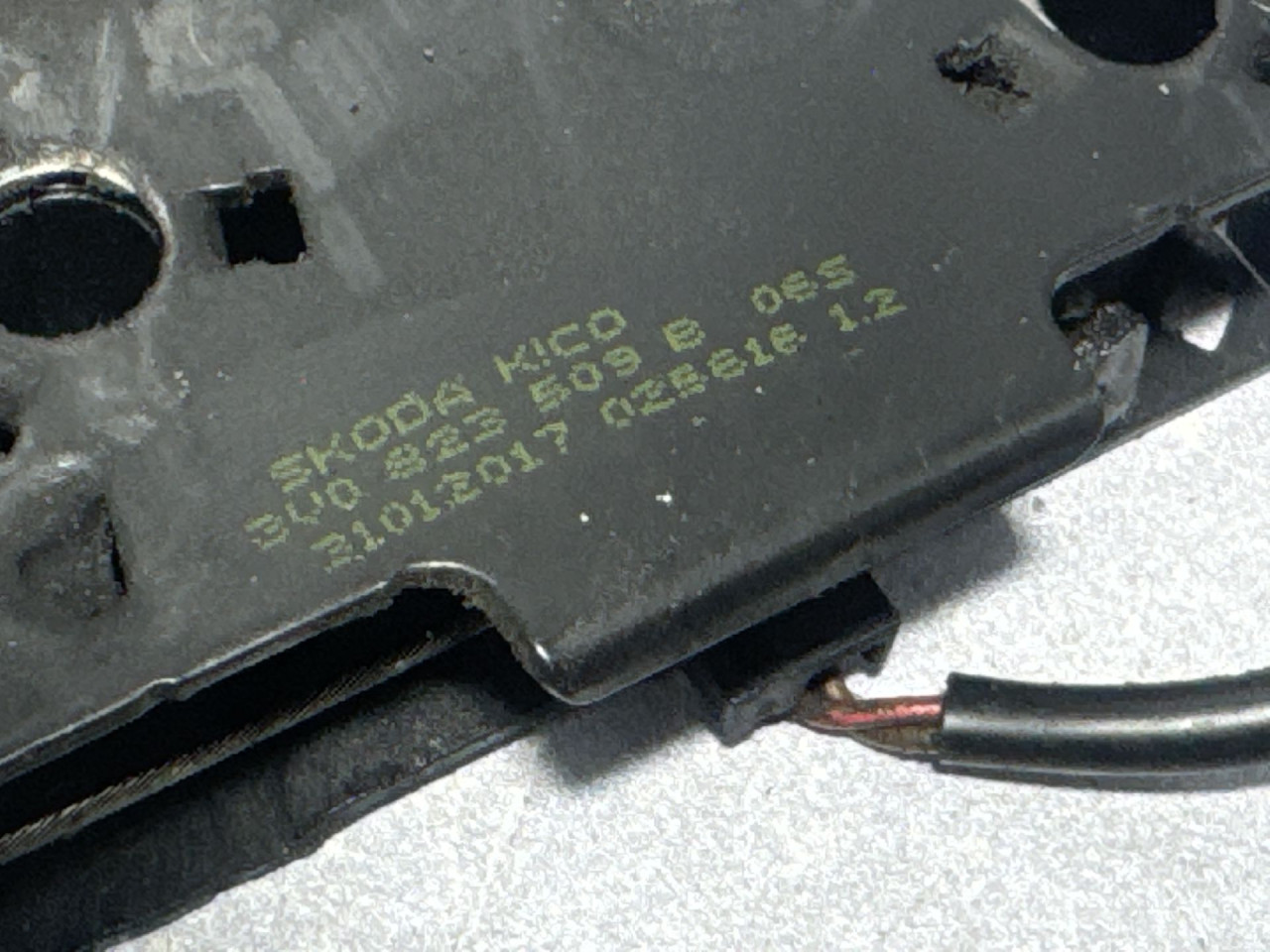 BRAVA HAUBE SKODA SUPERB > 15-19 3V0823509B