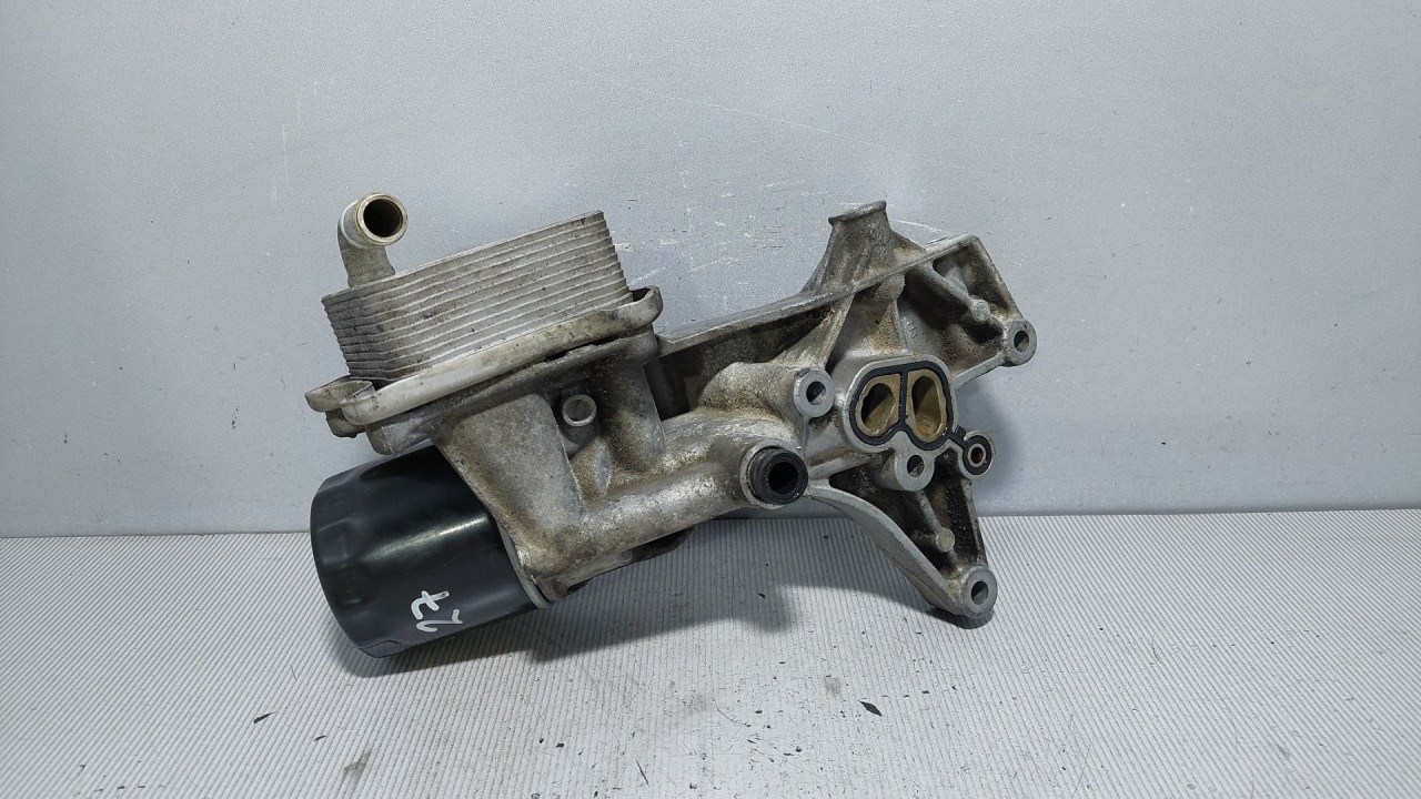 KUCISTE FILTERA ULJA SKODA FABIA > 10-14 03F903143H