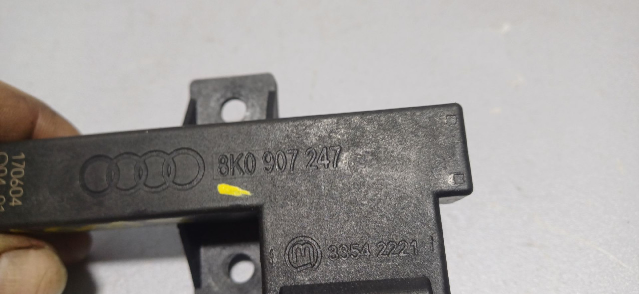 DIJELOVI ANTENA AUDI A7 > 14 - 18 8K0907247