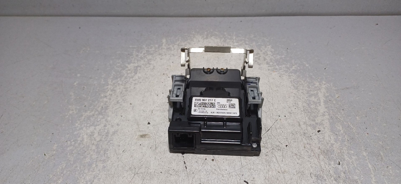 DIJELOVI KAMERA VW T6 > 15-19 8W0907217C