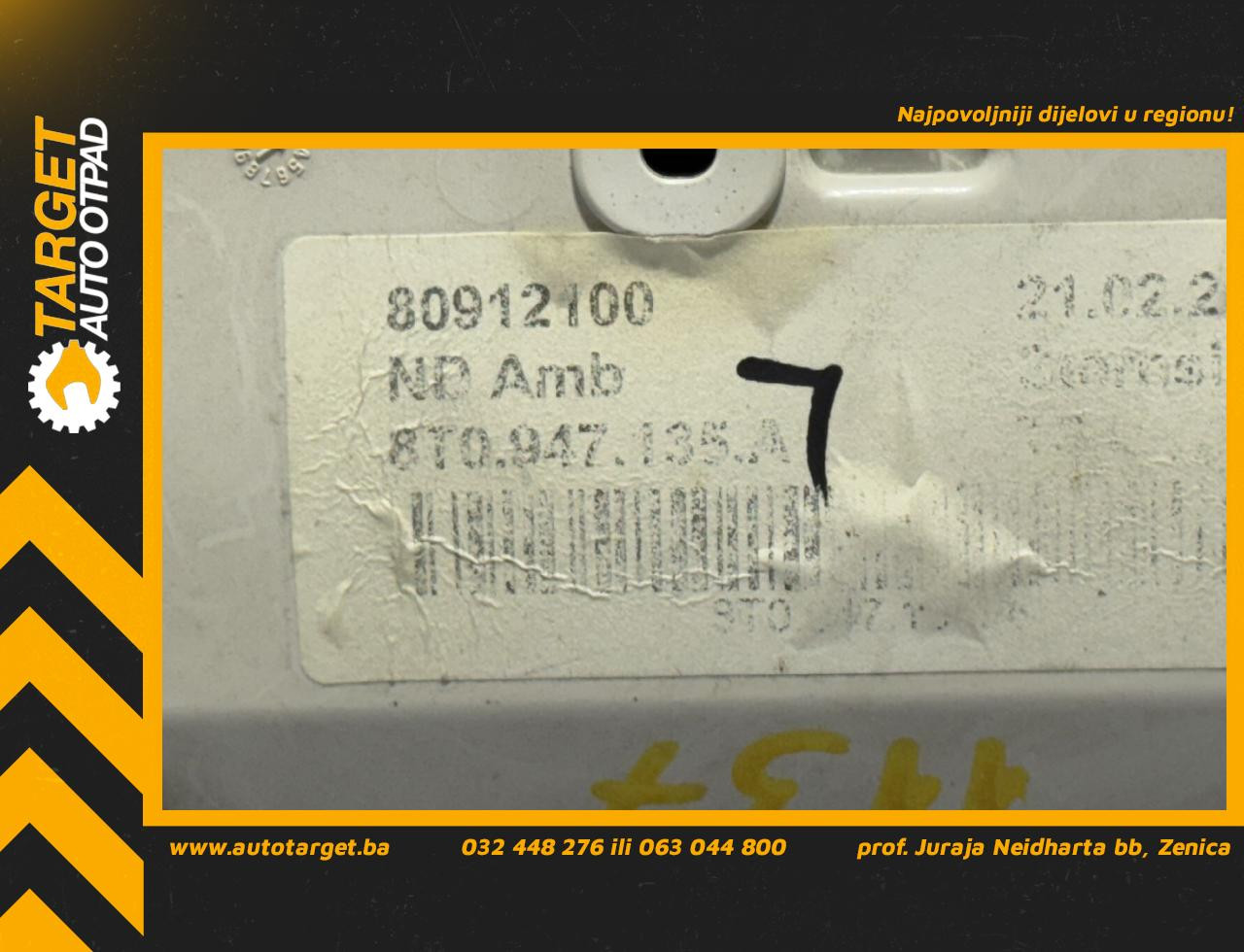 DIJELOVI RASVJETA U KABINI AUDI A4 (B8) > 07-11 2.0 8T0947135A