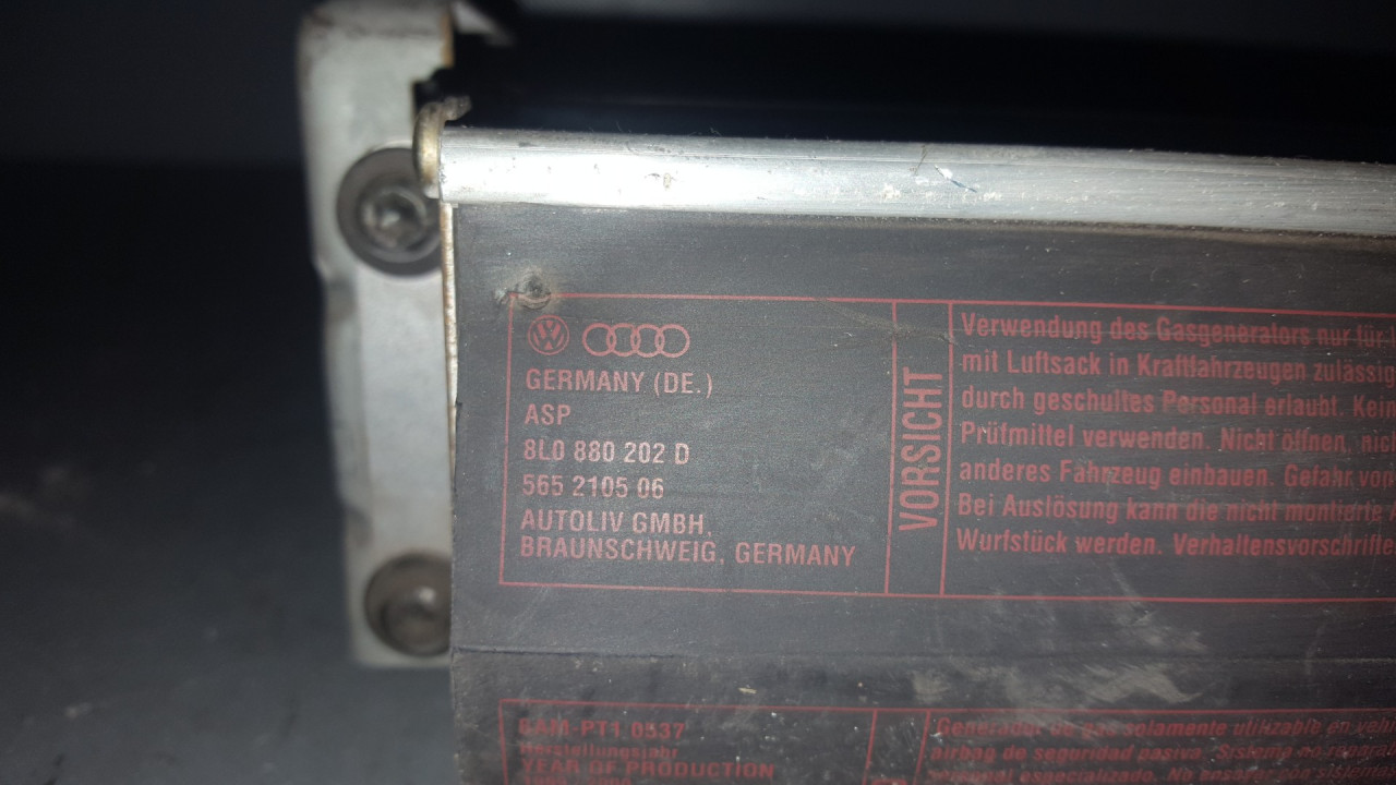 AIRBAG SUVOZACA AUDI A3 > 96-03 8L0880202D 002FRL9801K