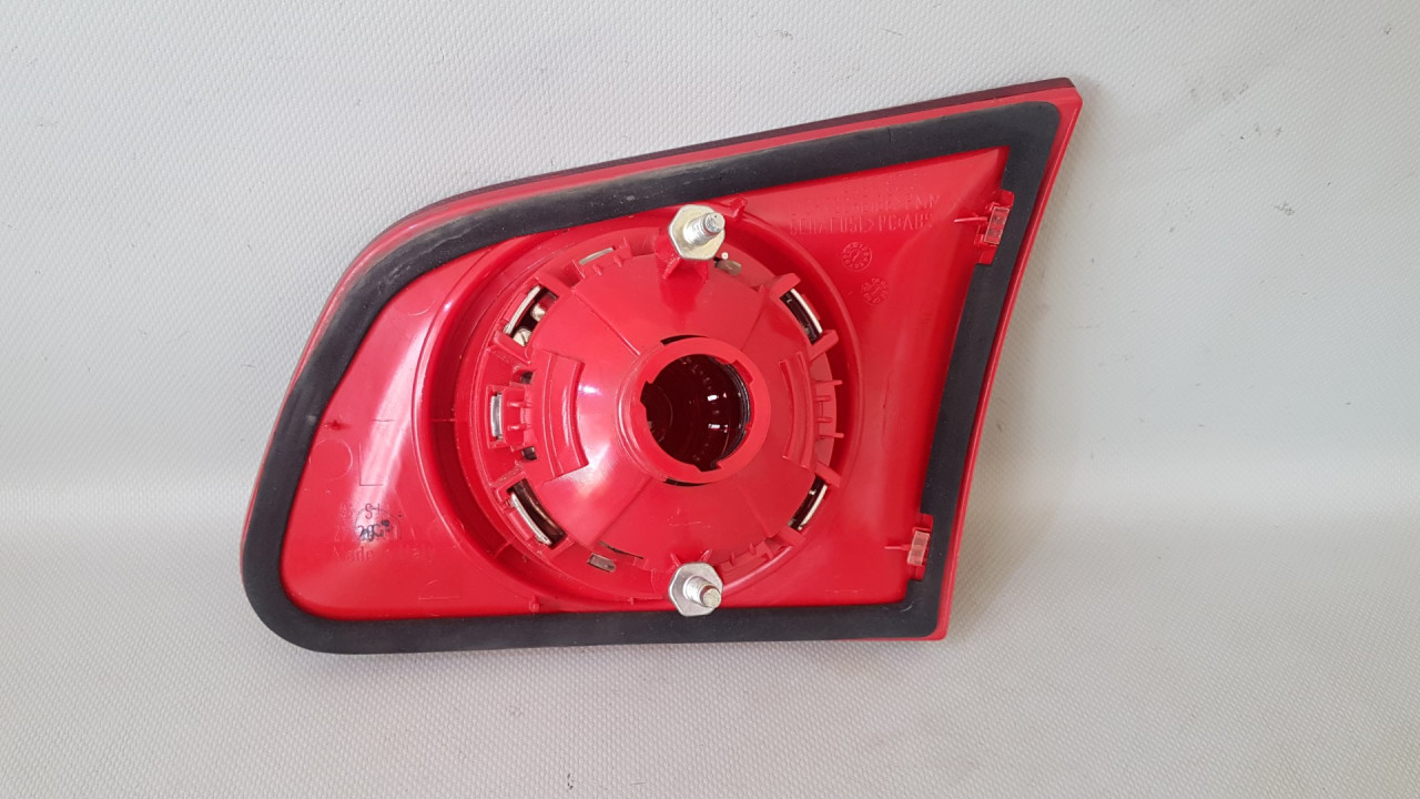 STOP SVJETLO VW PASSAT B6 > 05-10 3C9945093