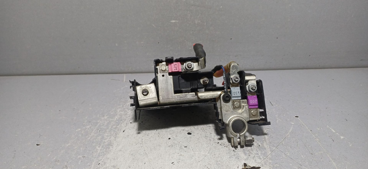 DIJELOVI KLEMA AUDI Q5 (FY) > 17 - 20  80A915459