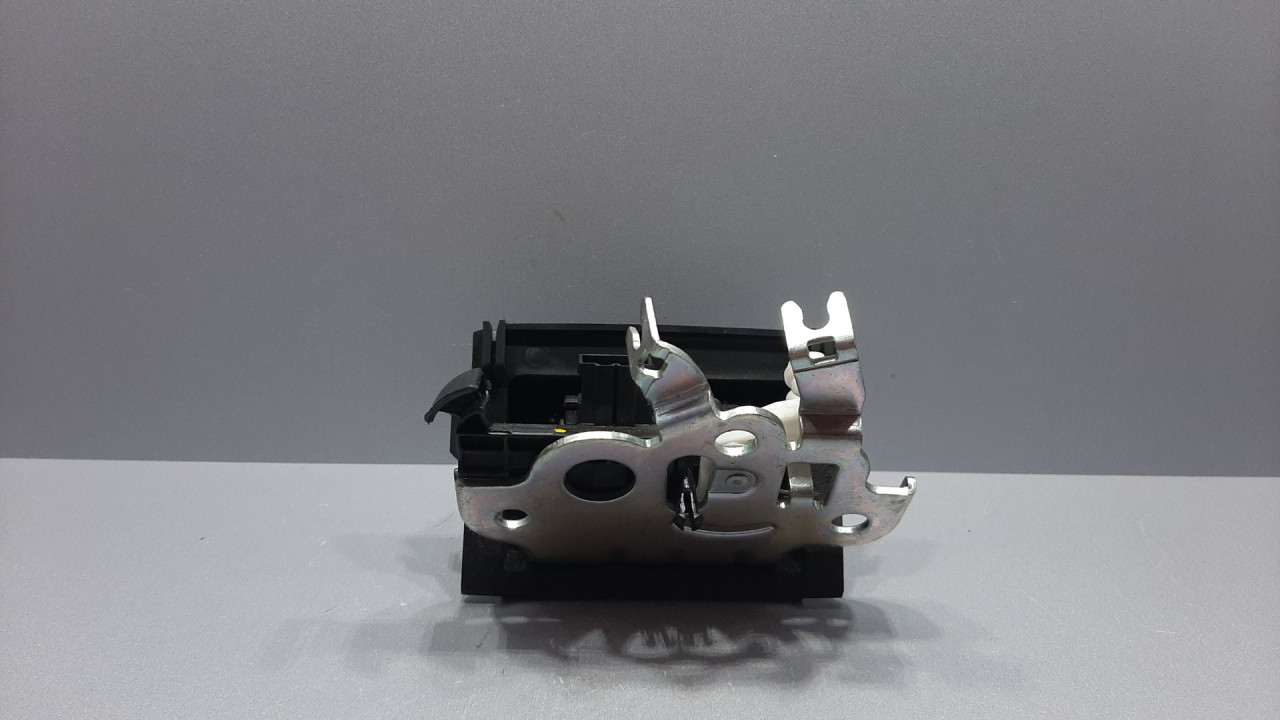 BRAVA GEPEKA SKODA OCTAVIA > 13-16 5E0827505