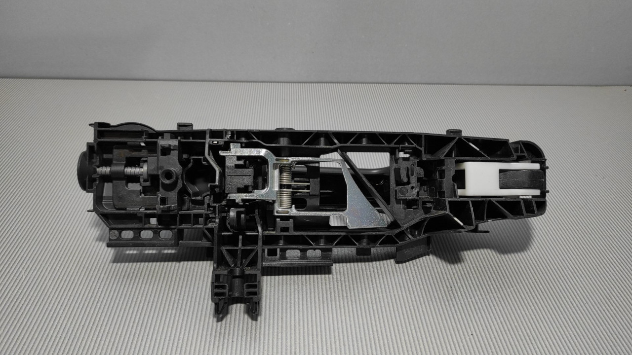 RUCKA VRATA MERCEDES C KLASA (W205/S205) > 14-18 A09976