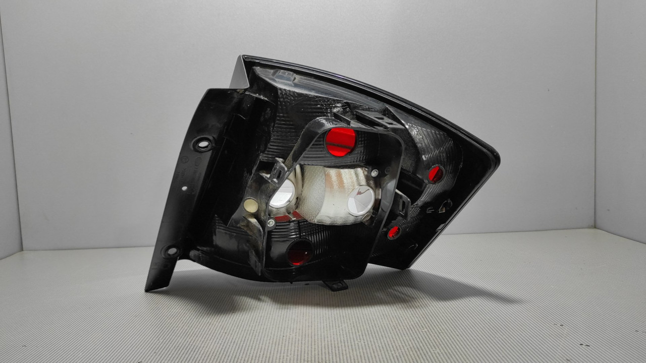 DIJELOVI STOP SVJETLO SKODA FABIA > 14- 6V6945095